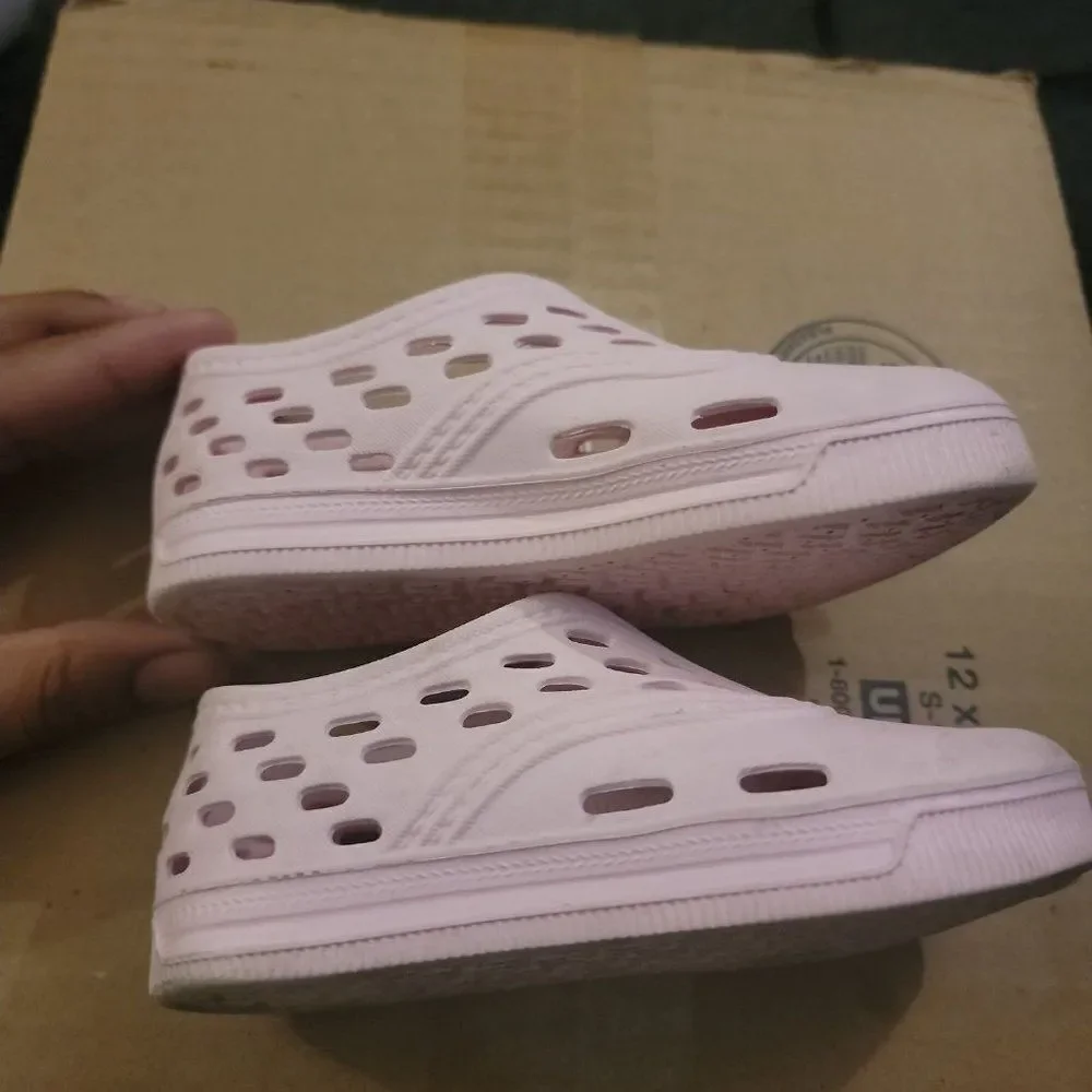 OshKosh B'Gosh Girls Raye Pink Comfort Sport Sandal Size US 6